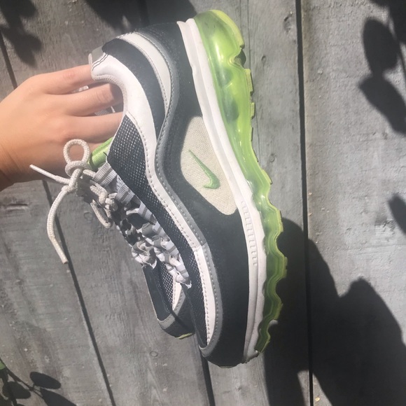 nike air maxs 97